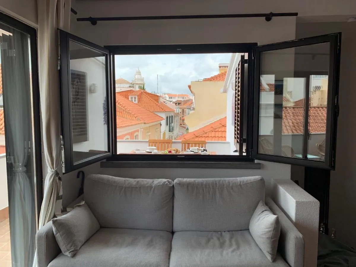 Charming Old Town Apartment Cascais