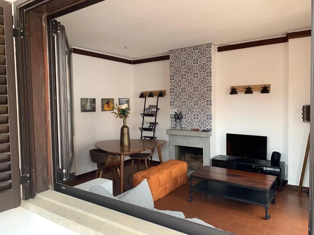 Charming Old Town Apartment Cascais