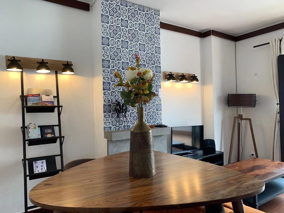 Charming Old Town Apartment Cascais